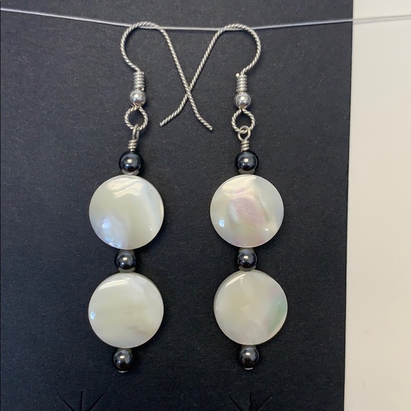 White Mother of Pearl and Black Swarovski Pearls - Picture 2 of 2
